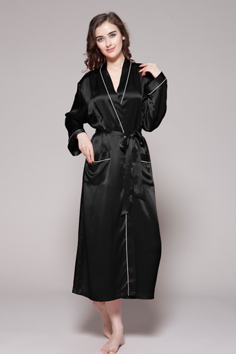 22 Momme Contra Trim And Full Length Silk Robe M Black | Bluetag